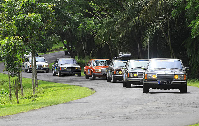 30 Mercedes W123 Ikuti 'MTC de Exotic Touring 2016'  