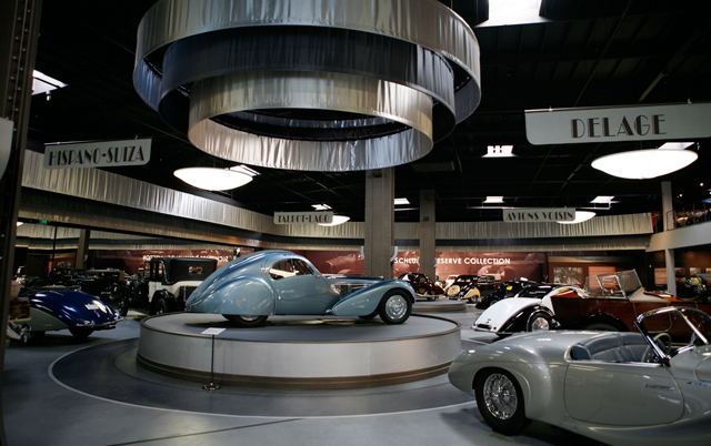 2 Warisan Budaya Perancis akan Meriahkan Pameran di Mullin Automotive Museum  