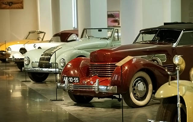 Automobile Museum of Malaga, Eksotisme Mobil Klasik di Spanyol  