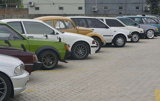 200 Mobil & Motor Klasik Ramaikan Acara 'NgumBar' di Bintaro