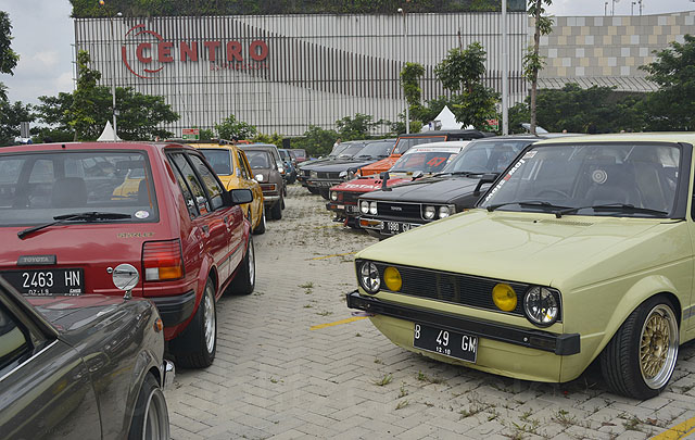 200 Mobil & Motor Klasik Ramaikan Acara 'NgumBar' di Bintaro