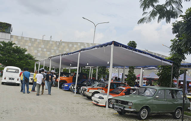200 Mobil & Motor Klasik Ramaikan Acara 'NgumBar' di Bintaro