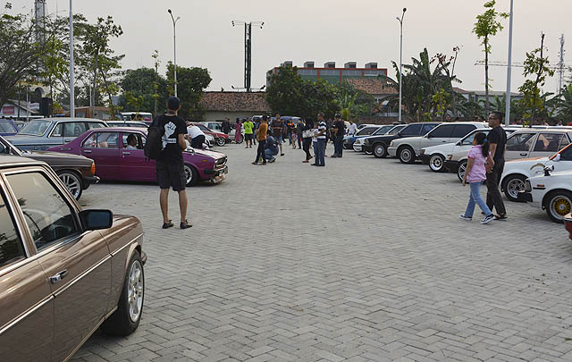 Komunitas Otomotif Jakarta–Banten-Jabar 'Ngum-Bar' di Bintaro