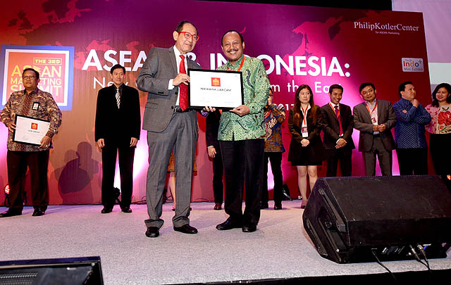Pertamina Lubricants Raih 'Indonesia Champion for ASEAN Award 2017'  