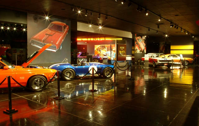 Melongok Petersen Automotive Museum di Los Angeles  