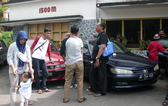 Peugeot 406 Community Gelar Gathering Lintas Komunitas  