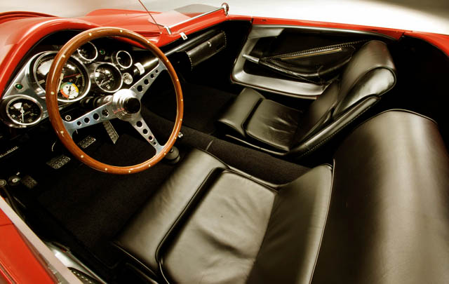 Konsep Retro Unik: Plymouth XNR Concept 1960  