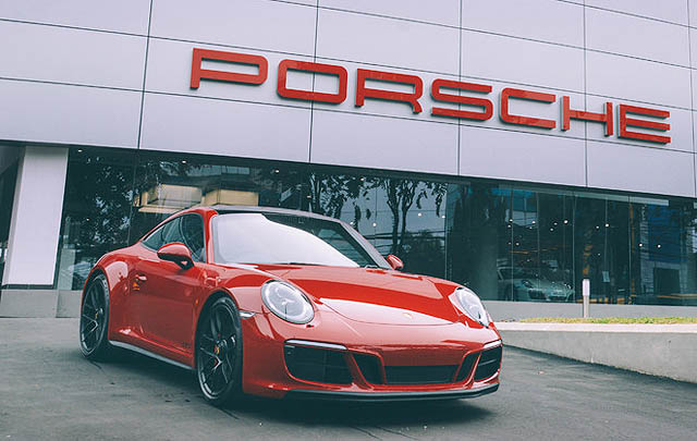 Porsche Centre Jakarta Hadirkan 911 Carrera GTS di Indonesia  