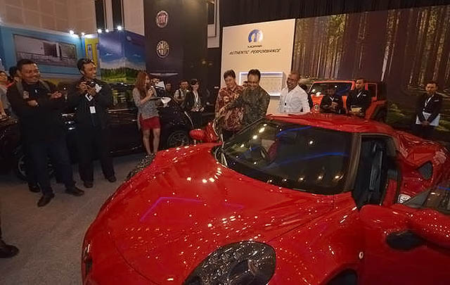 Pameran Otomotif Surabaya 2015 Resmi Dibuka