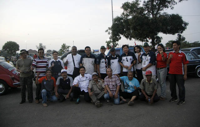 Puluhan Mobil Klasik PPMKI Napak Tilas ke Rengasdengklok