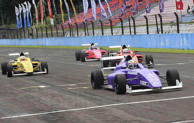 Presley Martono Sabet Gelar Juara Formula 4 SEA Championship  