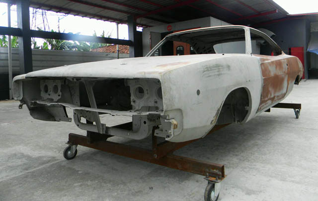 Restorasi Dodge Charger 1968 (Part 1)  