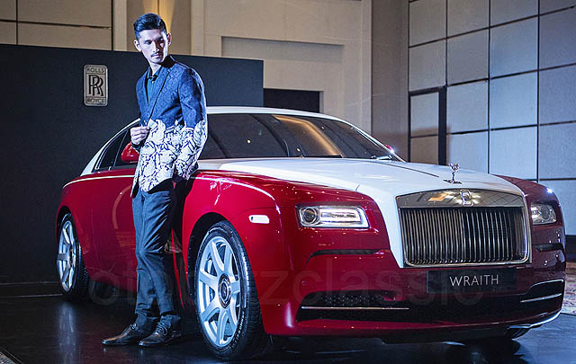 Rolls-Royce Bespoke Wraith Edisi Sumpah Pemuda Dirilis  