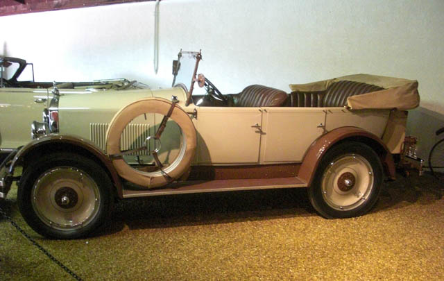 Sarasota Classic Car Museum, Salah Satu yang Tertua di AS  