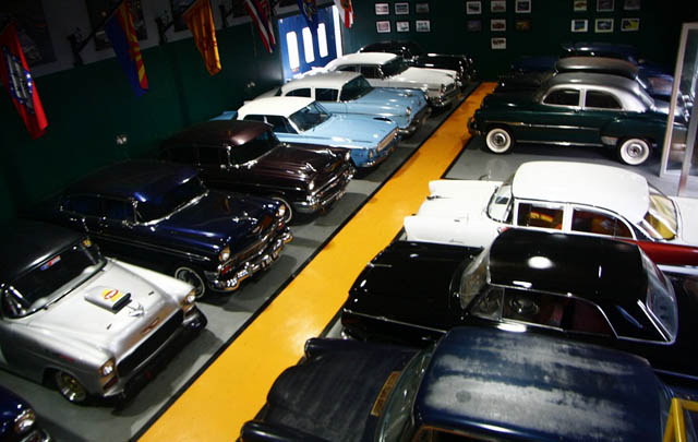 Cikunir Classic Car Museum Gelar "Swap Meet"  