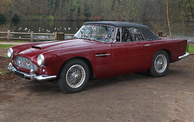 Aston Martin DB5 LHD Pecahkan Rekor Lelang di Bonhams  