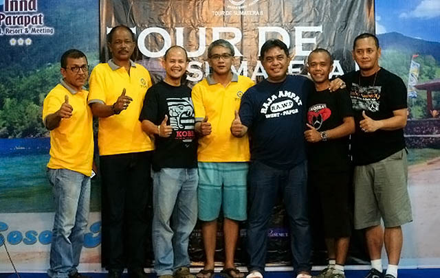 Mercedes-Benz Club Medan Sukses Gelar 'Tour de Sumatera II'  