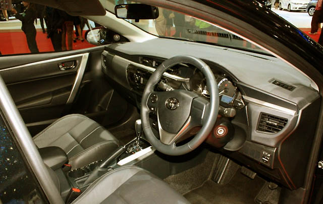 Toyota Hadirkan Altis ESport di BMS 2014  