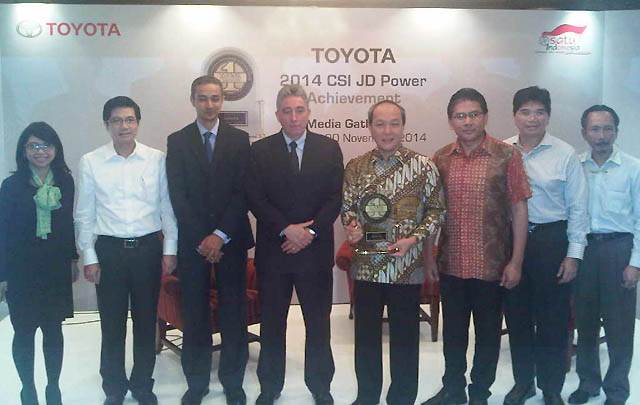 Toyota Astra Motor Raih Penghargaan CSI Study 2014  