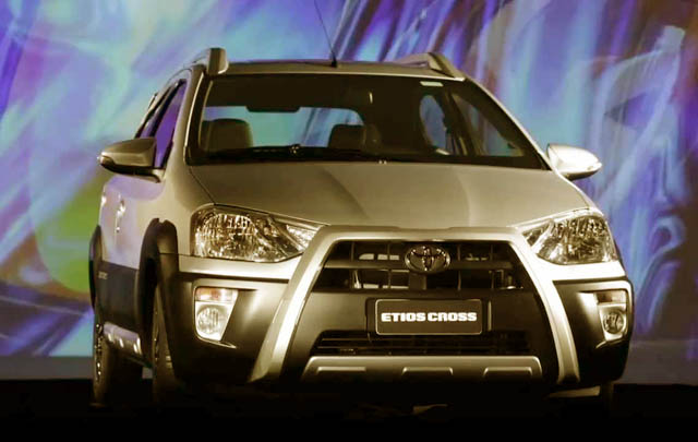 Toyota Etios Cross Debut di Auto Expo 2014 