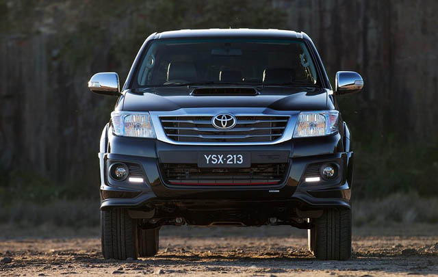 Toyota Luncurkan Hilux Black Edition  
