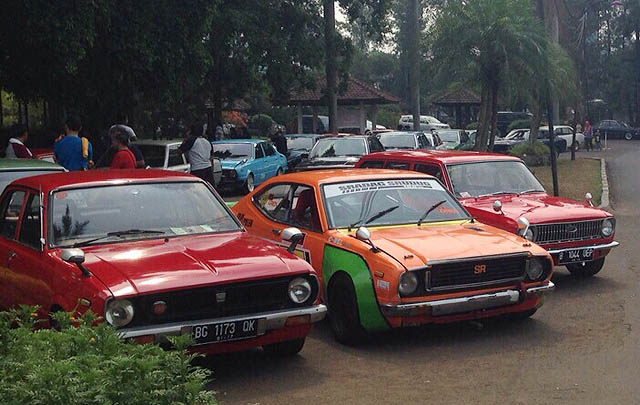 Ratusan Corolla Klasik-Retro Padati Kopdar di Cibubur  