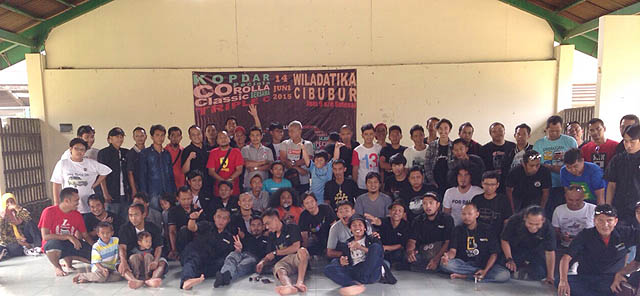 Ratusan Corolla Klasik-Retro Padati Kopdar di Cibubur  