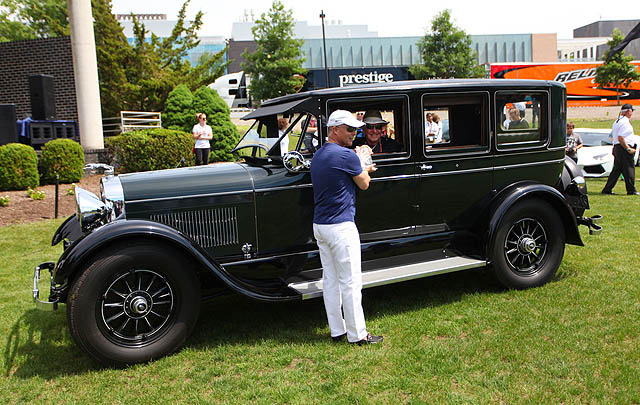 Triumph & Lincoln Vintage Raih Penghargaan di Ramapo Concours
