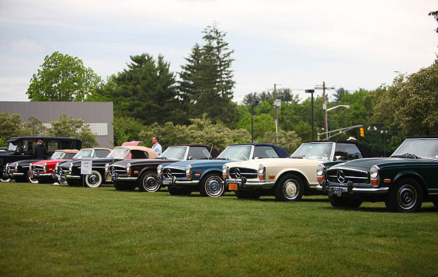 Triumph & Lincoln Vintage Raih Penghargaan di Ramapo Concours