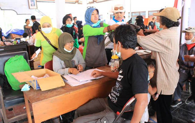 Volkswagen Club Yogyakarta Gelar Baksos Kelud  