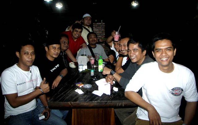 VEI Berbagi Bersama Anak Yatim di BSD