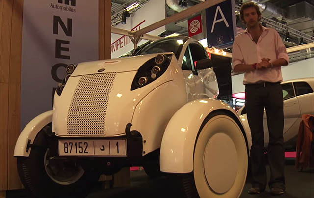 Video: Parade Mobil Unik di Paris Motor Show 2014  