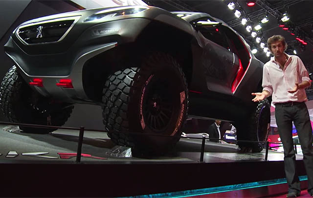 Video: Parade Mobil Unik di Paris Motor Show 2014  