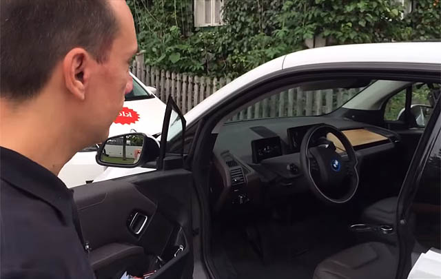 Video: BMW i3 Ini Bisa Parkir Sendiri!  