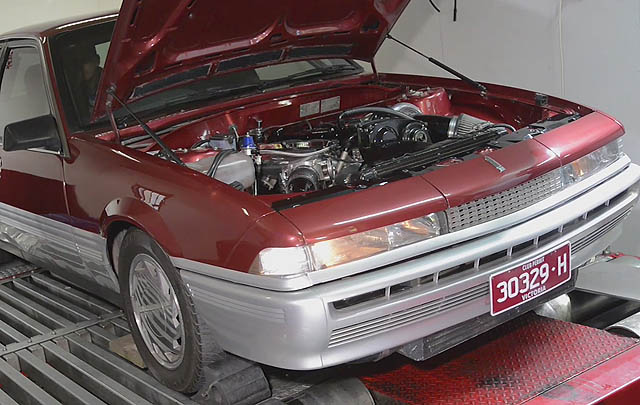 Video: Wow, Holden Calais dengan 984 Tenaga Kuda!  