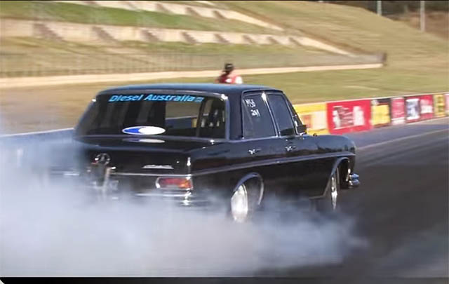 Video: Mercedes-Benz 280S Super-Kencang dari Australia