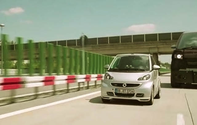 Video Teaser Smart ForTwo & ForFour Terbaru  