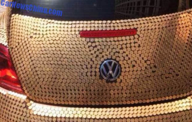 Unik! VW Beetle Ini Dilapisi 10.000 Koin Emas  