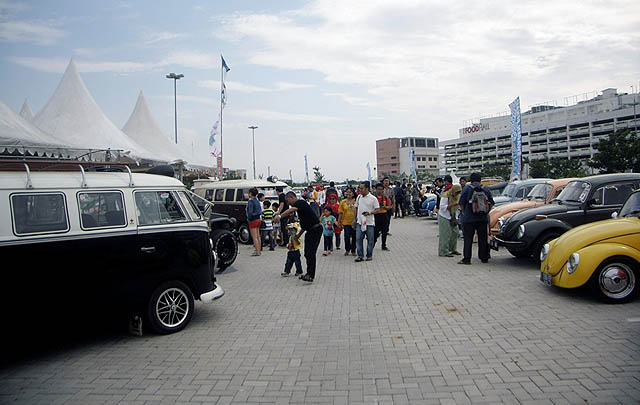 Ratusan VW 'Banjiri' HUT ke-7 VW Bekasi  