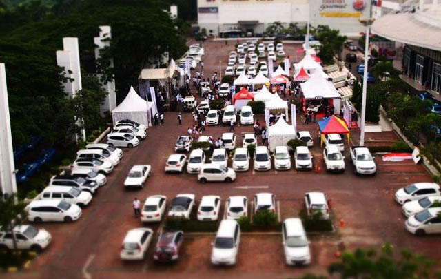 White Car Community, Putih Itu Elegan!  