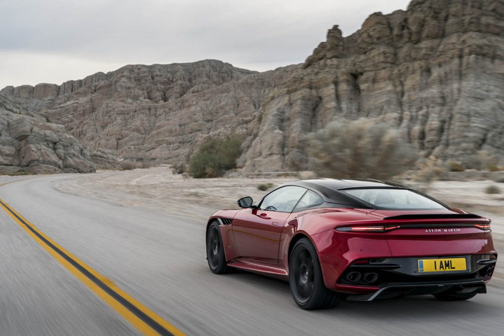 Aston Martin DBS Superleggera, Sudah Nekat Tantang Ferrari  