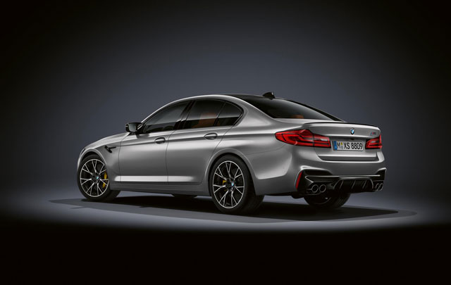 BMW M5 Competition, Bikin Penasaran  