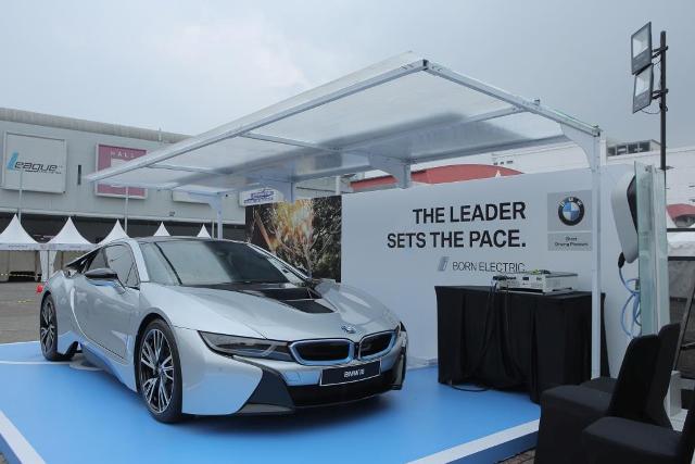 IIMS 2018: BMW Group Pavilion, Ada 16 Mobil untuk Dinikmati Pengunjung  