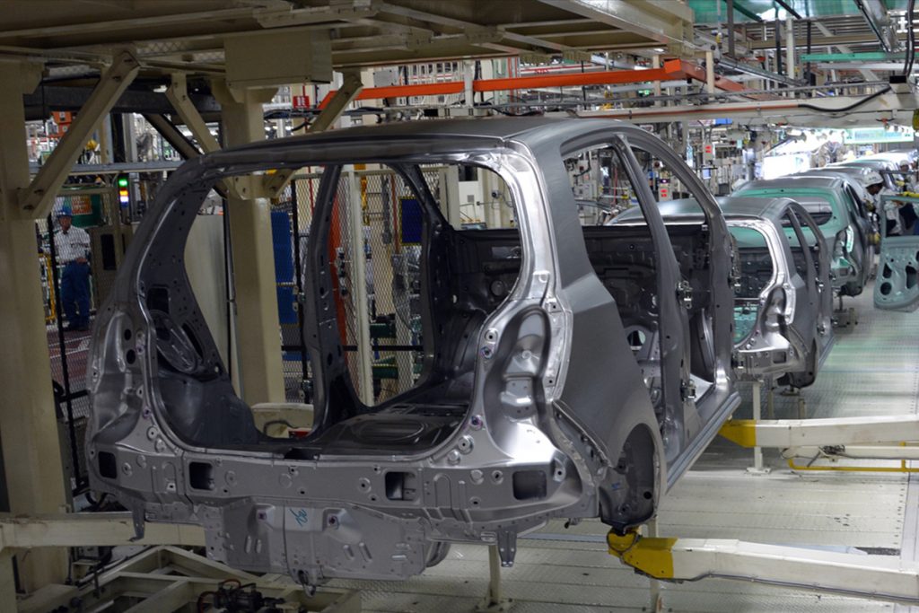 Patuh Aturan PSBB, Daihatsu Stop Produksi Sementara 