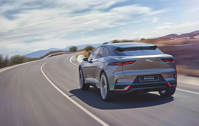 Jaguar I-Pace Versi Produksi Siap Debut di Geneva Motor Show 2018  