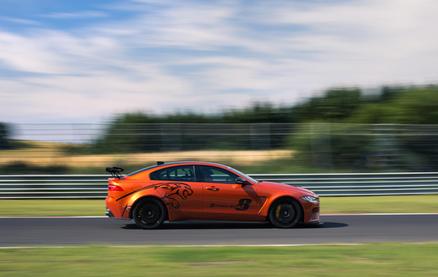 Tunggu Jaguar XE SV Project 8, Hanya Akan ada 300 Unit!  