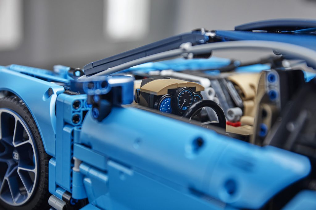 LEGO Technic Bugatti Chiron, Juga Incaran Kolektor  