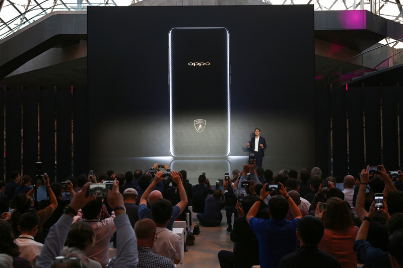 Ponsel Mewah, Oppo Find X Automobili Lamborghini Edition  