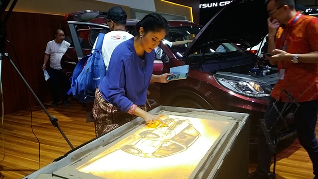 DFSK Indonesia Tampilkan SUV GLORY 580 dari Pasir  