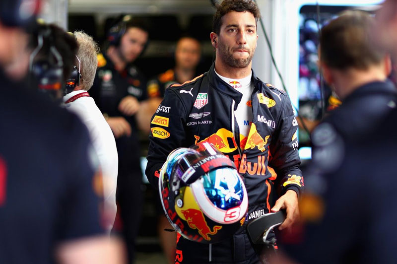 Kena "PHP" Mercedes, Daniel Ricciardo Pilih ke Renault  